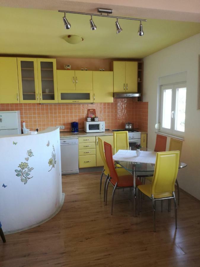 Apartman Mari Trogir Exteriör bild
